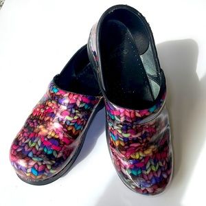 DANSKO Clogs, Size 39 or 8 1/2us